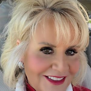 Meet your Posher, Rhonda